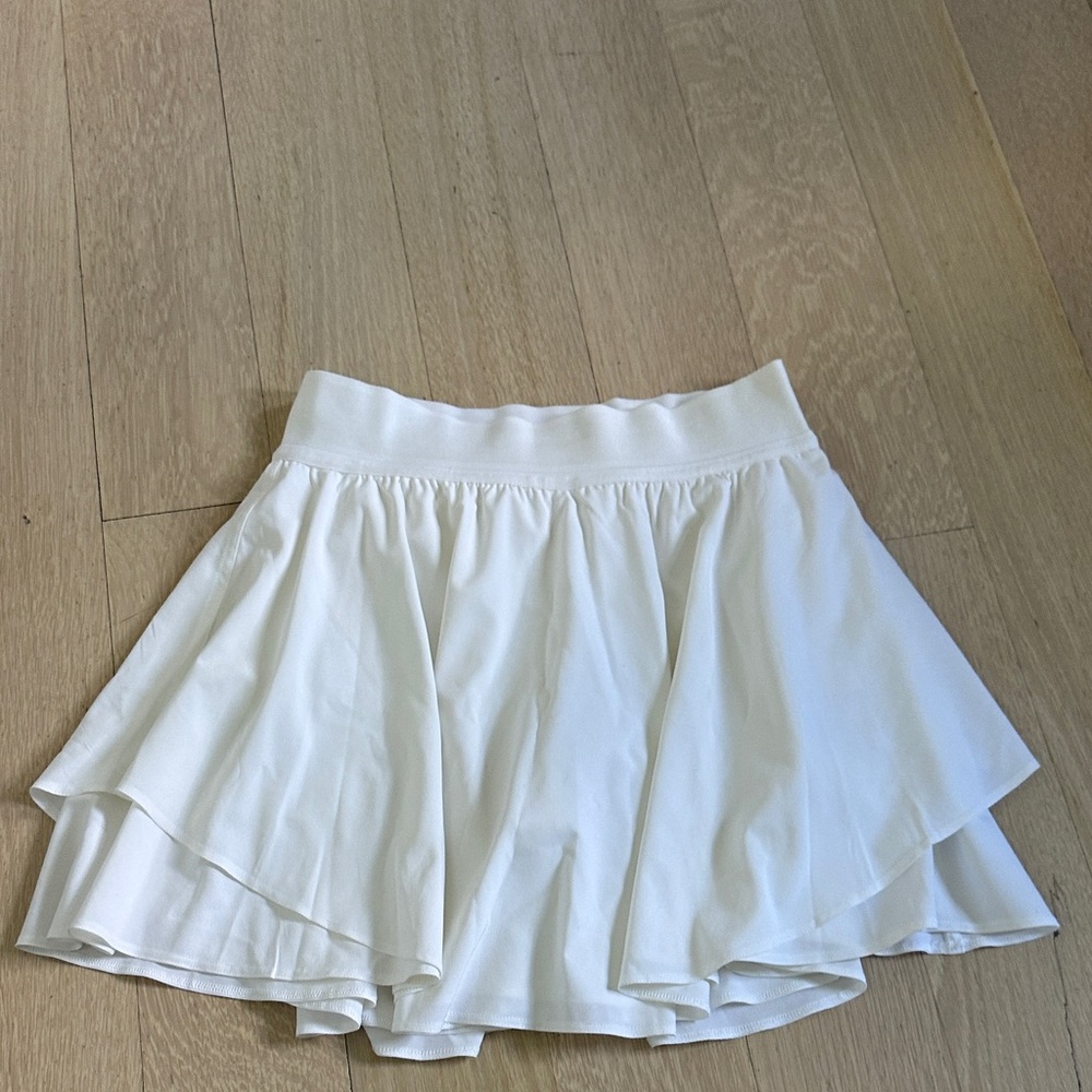White lululemon tennis skirt